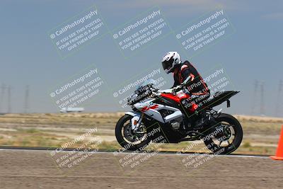 media/Jul-22-2022-TrackDaz (Fri) [[ca4971259a]]/Group B/130pm (Wheelie Bump)/